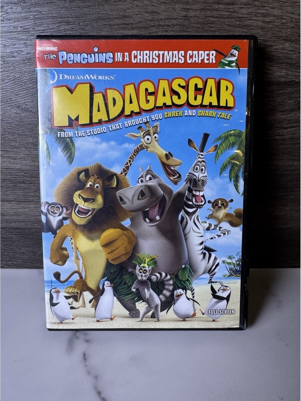 Madagascar (DVD Widescreen) Plus “The Penguins In A Christmas Caper” B2G1FREE